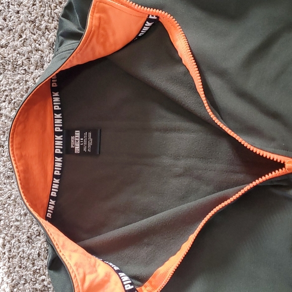 PINK Victoria's Secret Long Sleeve - Picture 5 of 10